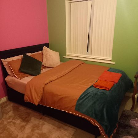 Luxury Room In Walsall Bloxwich ภายนอก รูปภาพ