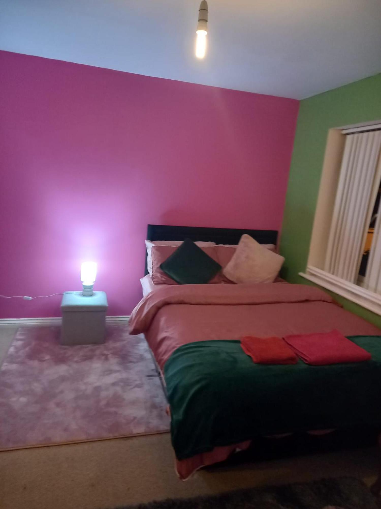 Luxury Room In Walsall Bloxwich ภายนอก รูปภาพ